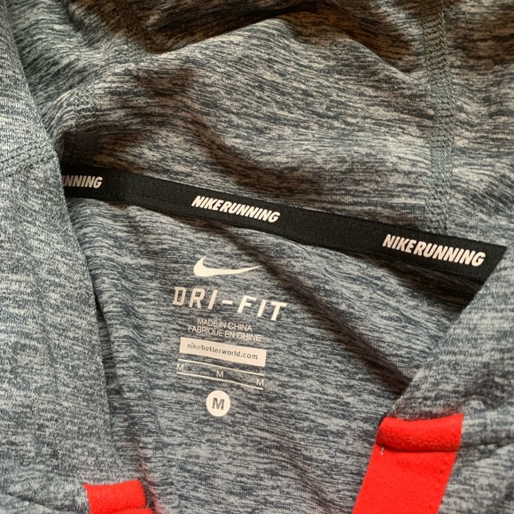 Nike dry fit hoodie.  Only wore a few times. Super soft. - Picture 3 of 3